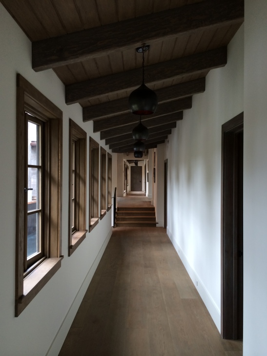 The long Hallway